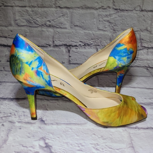 Unisa Multi Color Fabric Peep Toe Heels - Picture 2 of 9